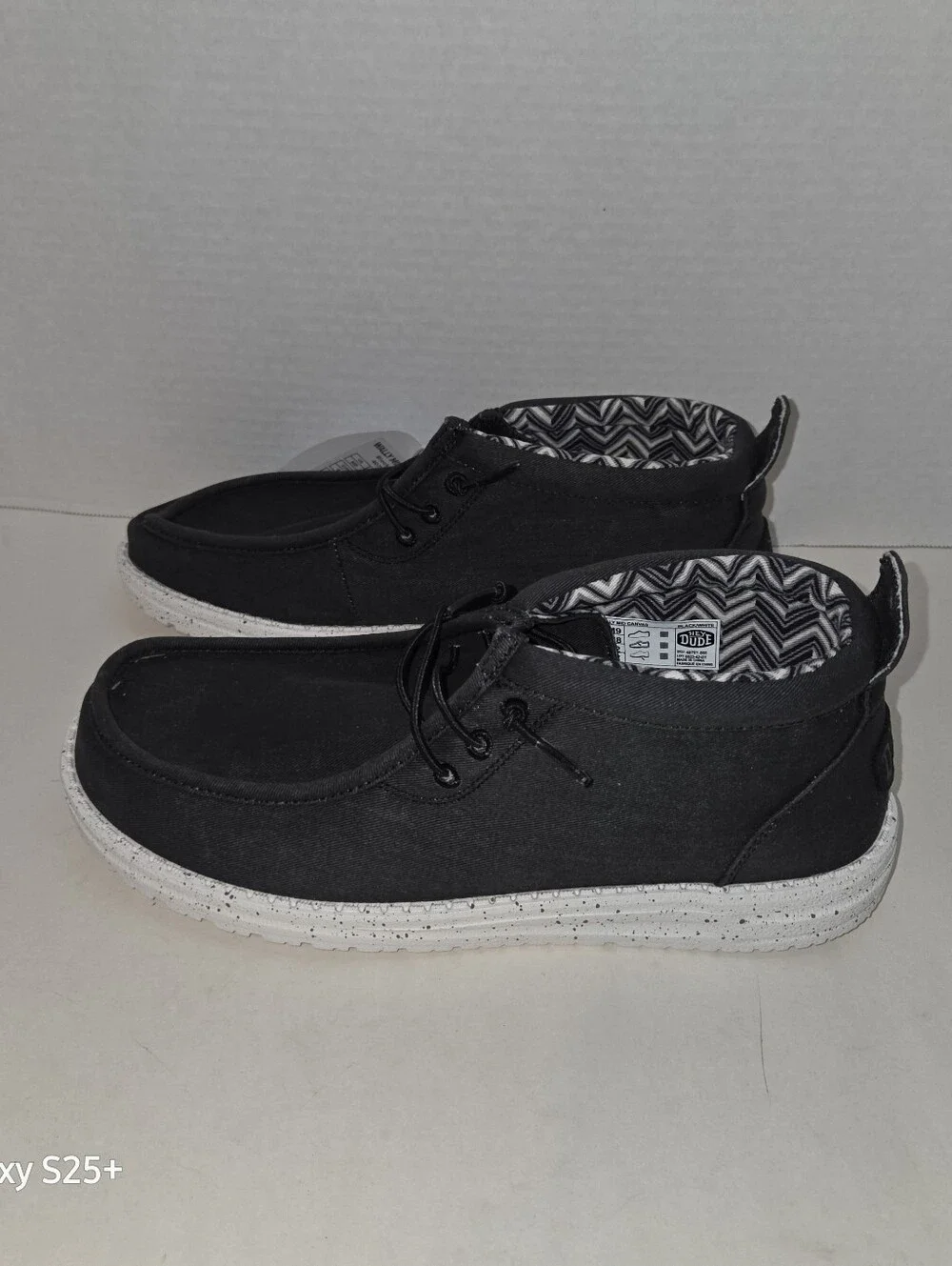 Hey Dude Wally Mid Canvas Black And White 40701-066 Size M9